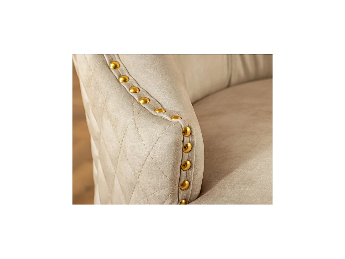 Lot de 2 chaises Chesterfield REGINA beige en velours capitonné – Dos matelassé, tête de lion et pieds dorés