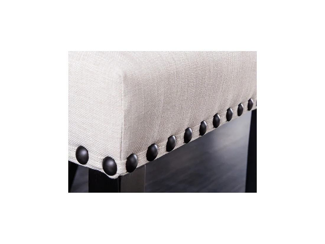 Set von 2 Chesterfield-Stühlen REGINA in beige samt mit Knopfheftung – Schwarze Nägel und dunkle Hevea-Holzbeine