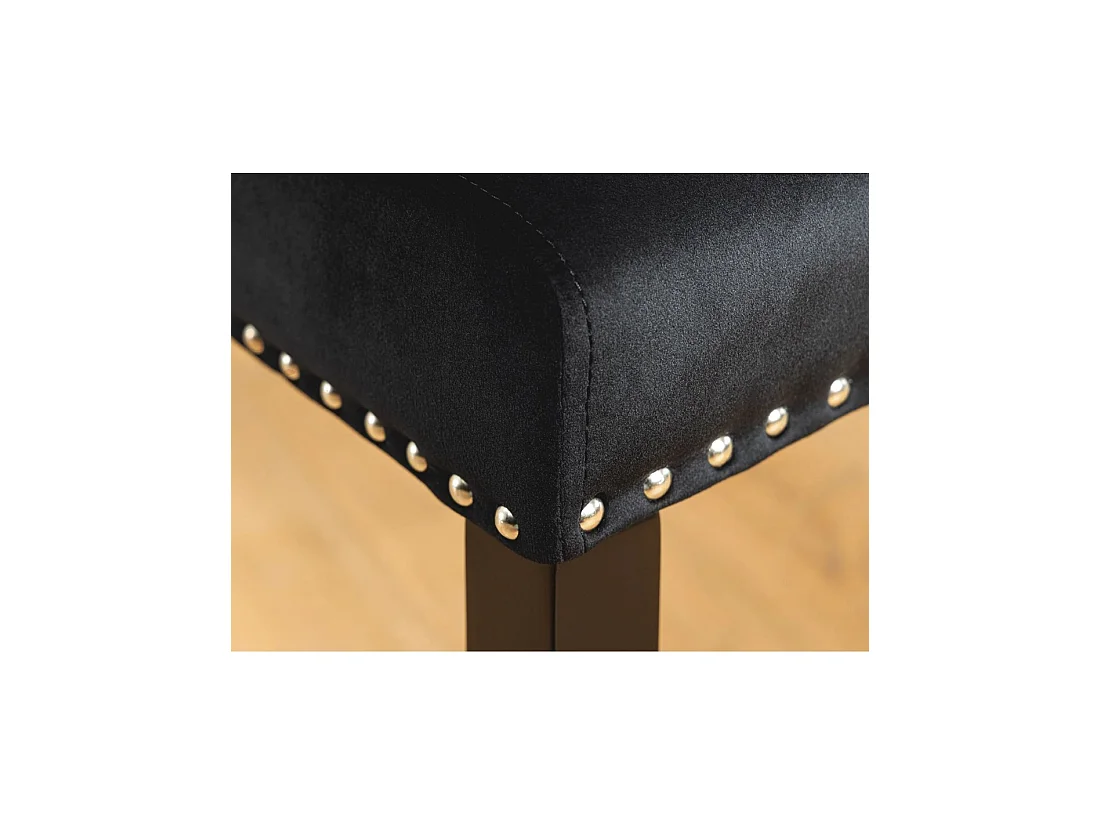 Set van 2 Chesterfield REGINA zwarte fluwelen stoelen met capitonnering - Zilveren nagels en heveahouten poten