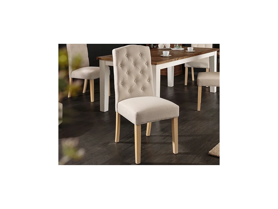 Lot de 2 Stühle REGINA beige gepolstert – Hohe Chesterfield-Rückenlehne und Massivholzbeine