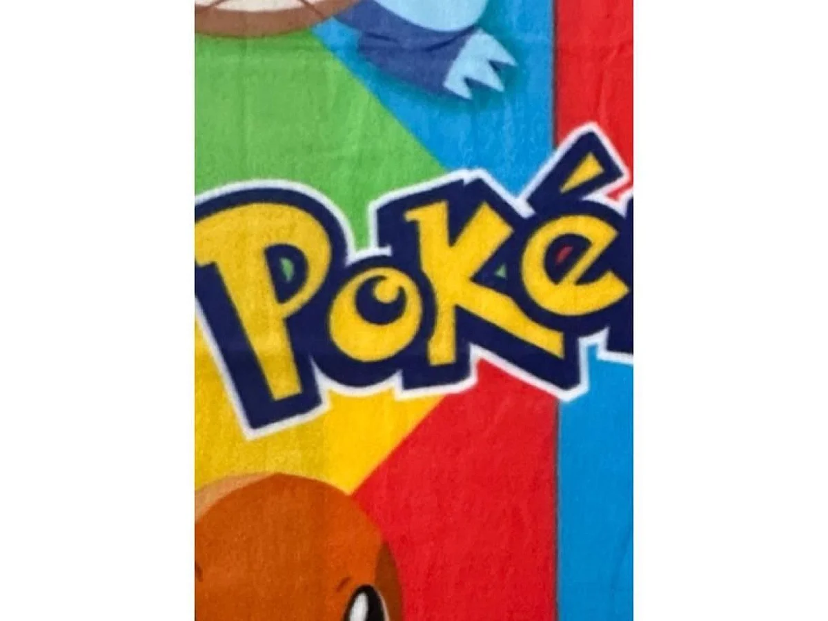 Plaid polaire officiel POKEMON 100 x 140 cm - Pikachu et les trois starters