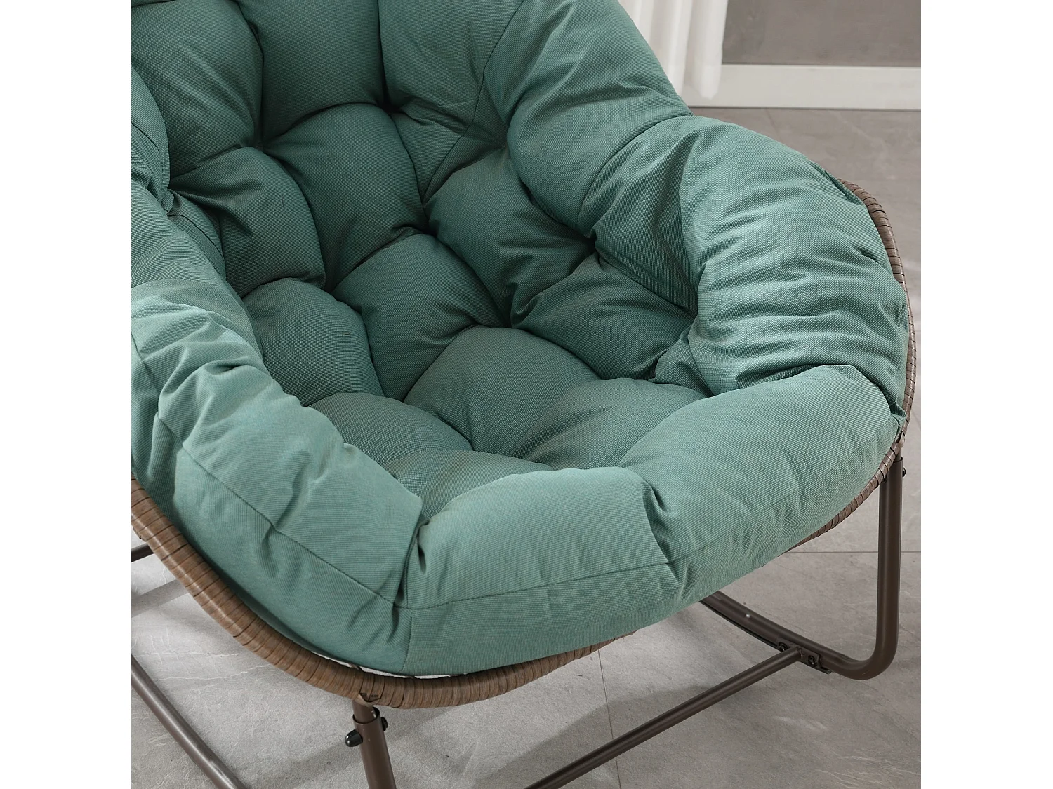 Grand fauteuil à bascule oeuf extérieur salon rotin avec coussin épais et structure acier