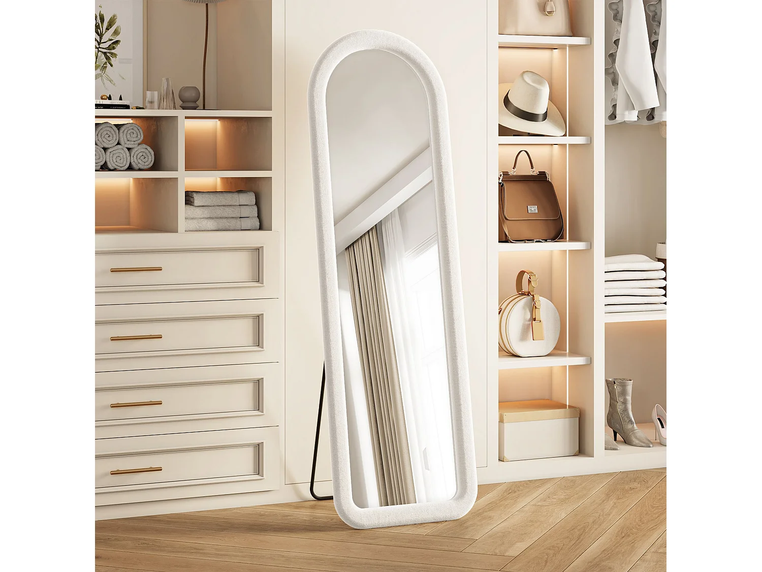 Miroir plein pied arqué 160x50 cm avec cadre en flanelle, miroir design romantique blanc, verre trempé sécurisé