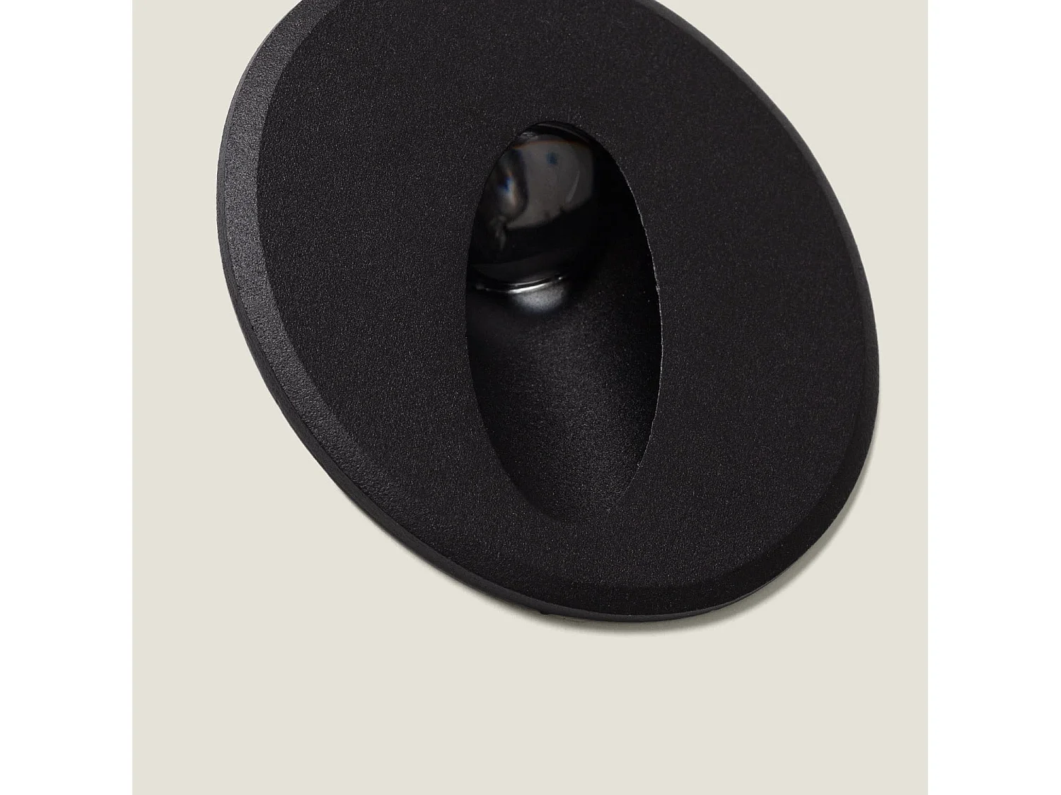 Baliza Exterior LED 3W Empotrable Pared Circular Aluminio Oval Adam 2700K Negro Blanco Cálido
