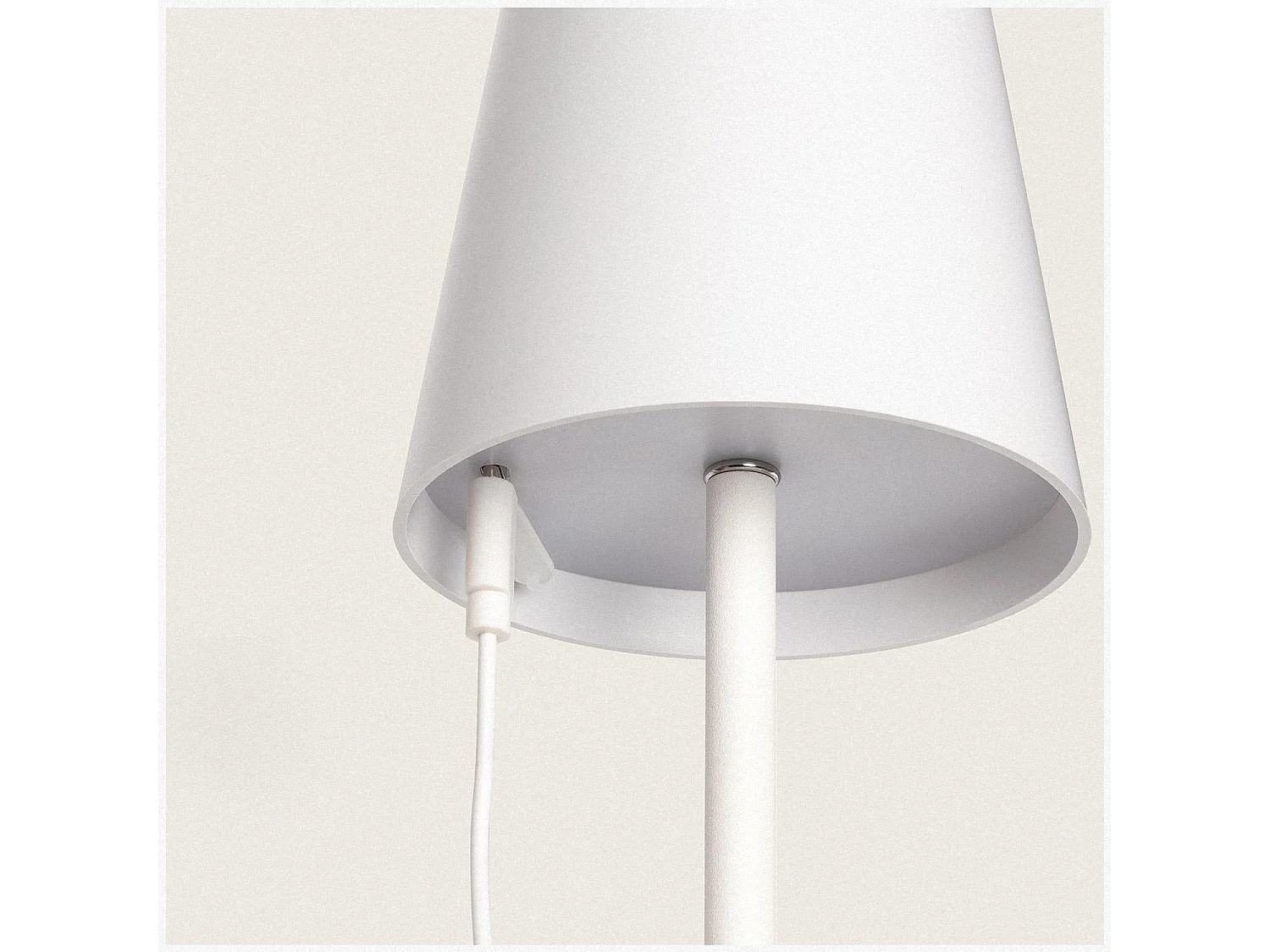 Baliza LED 3W para Exterior Batería USB Recargable Aluminio con Pincho 80cm Anisa Blanco