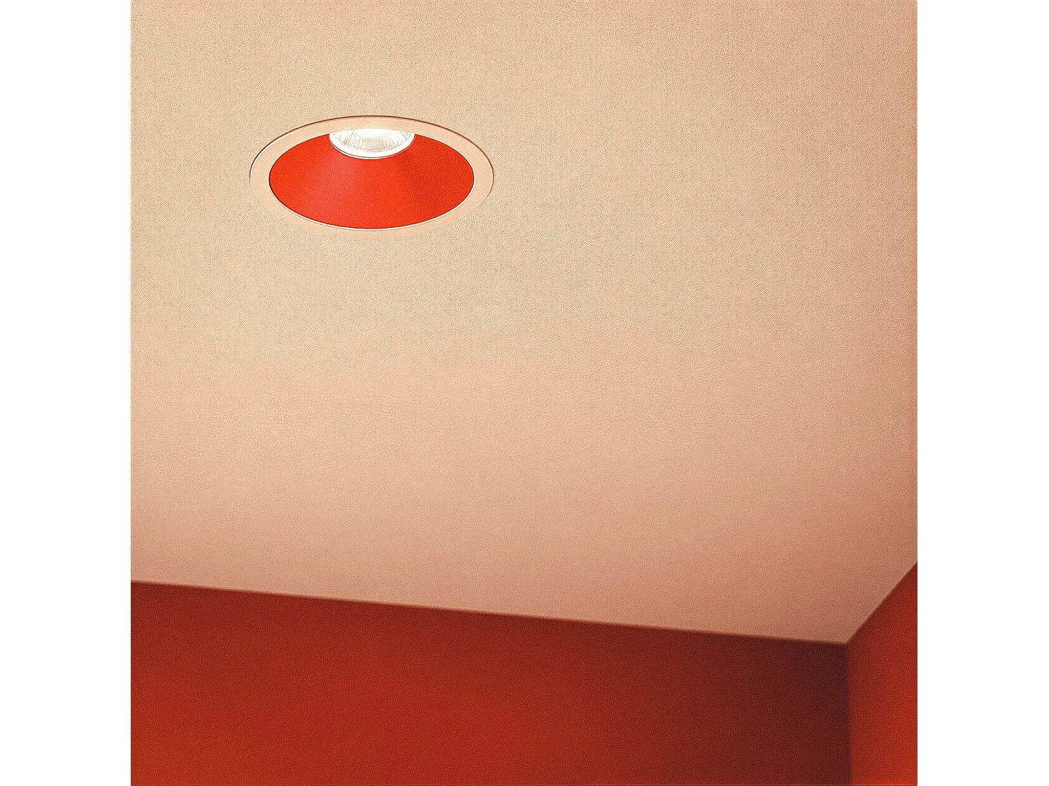Spot Downlight LED 9W / 12W Conique Areni Coupe Ø 85 mm 4000K Rouge Blanc neutre 9 W