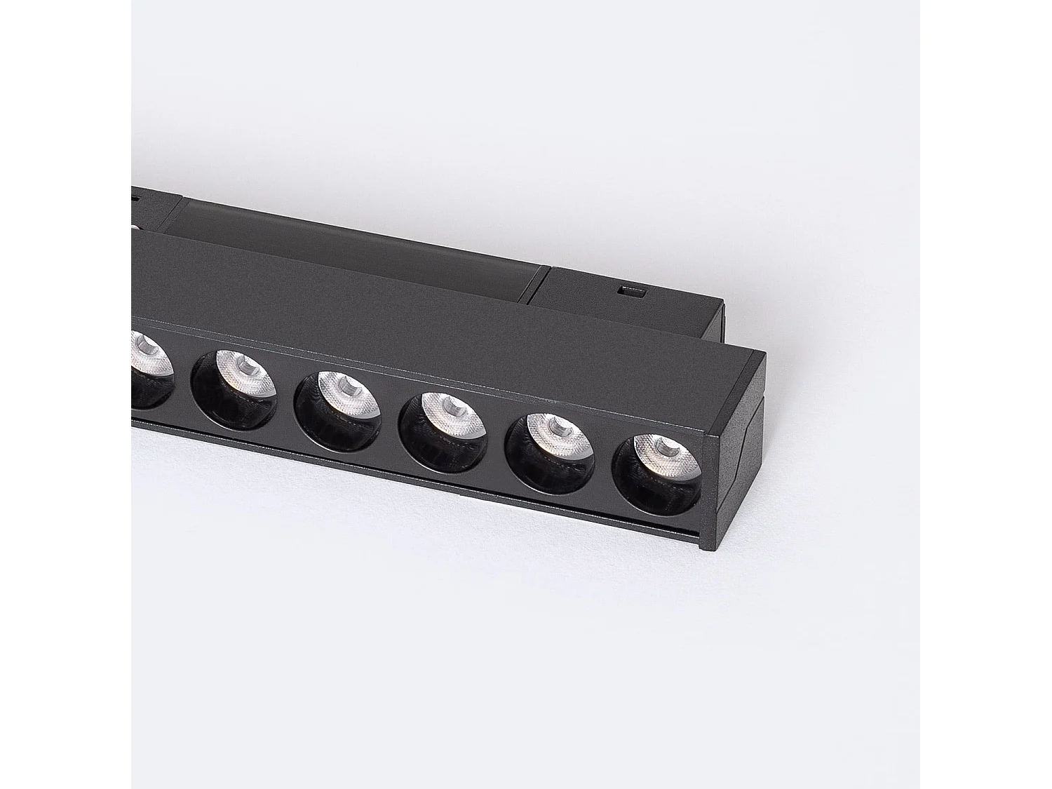 Spot Linéaire LED sur Rail Magnétique 20mm 15W 48V Sélectionnable (chaud-neutre) 2700K - 3500K - 4000K