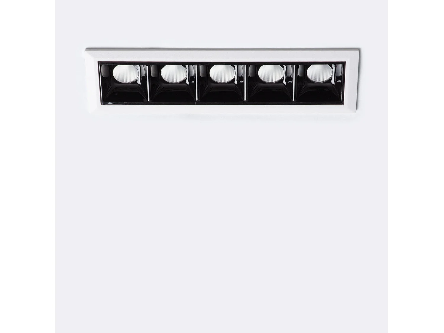 Spot LED Linéaire 7W Encastrable Batyo CRI90 Coupe 140x35 mm 3000K Blanc / Noir Blanc chaud