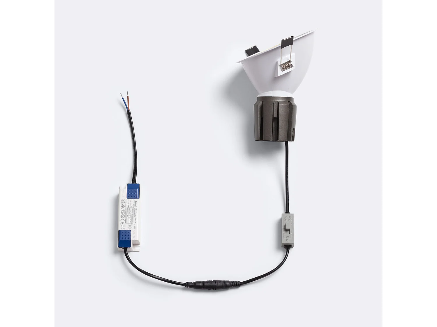 Foco Downlight LED 9W / 12W Cónico inclinación 20º Areni Corte Ø 100 mm 2700K Dorado Blanco Cálido 9 W