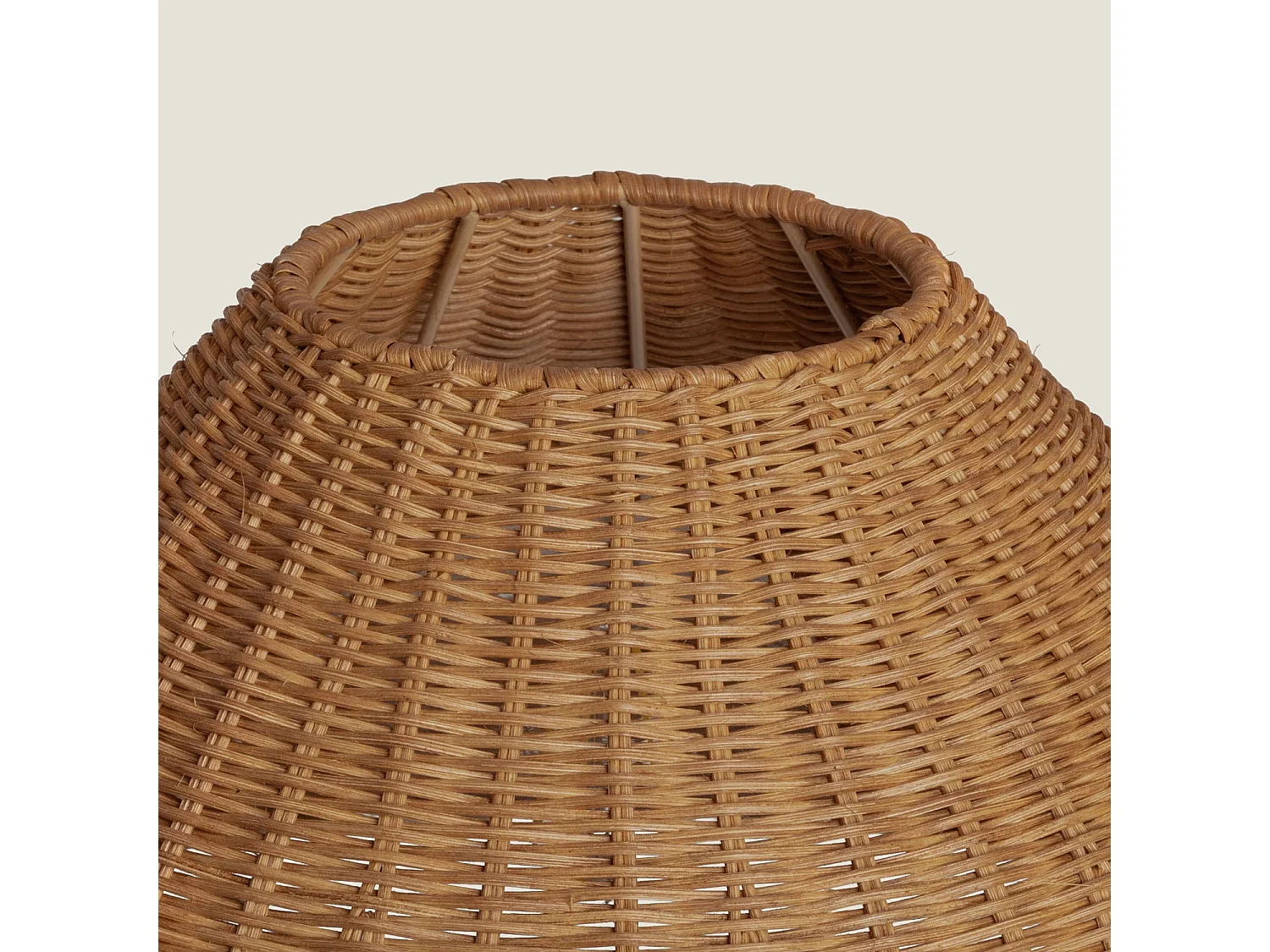 Lámpara de Pie de Ratán Nara S Marrón