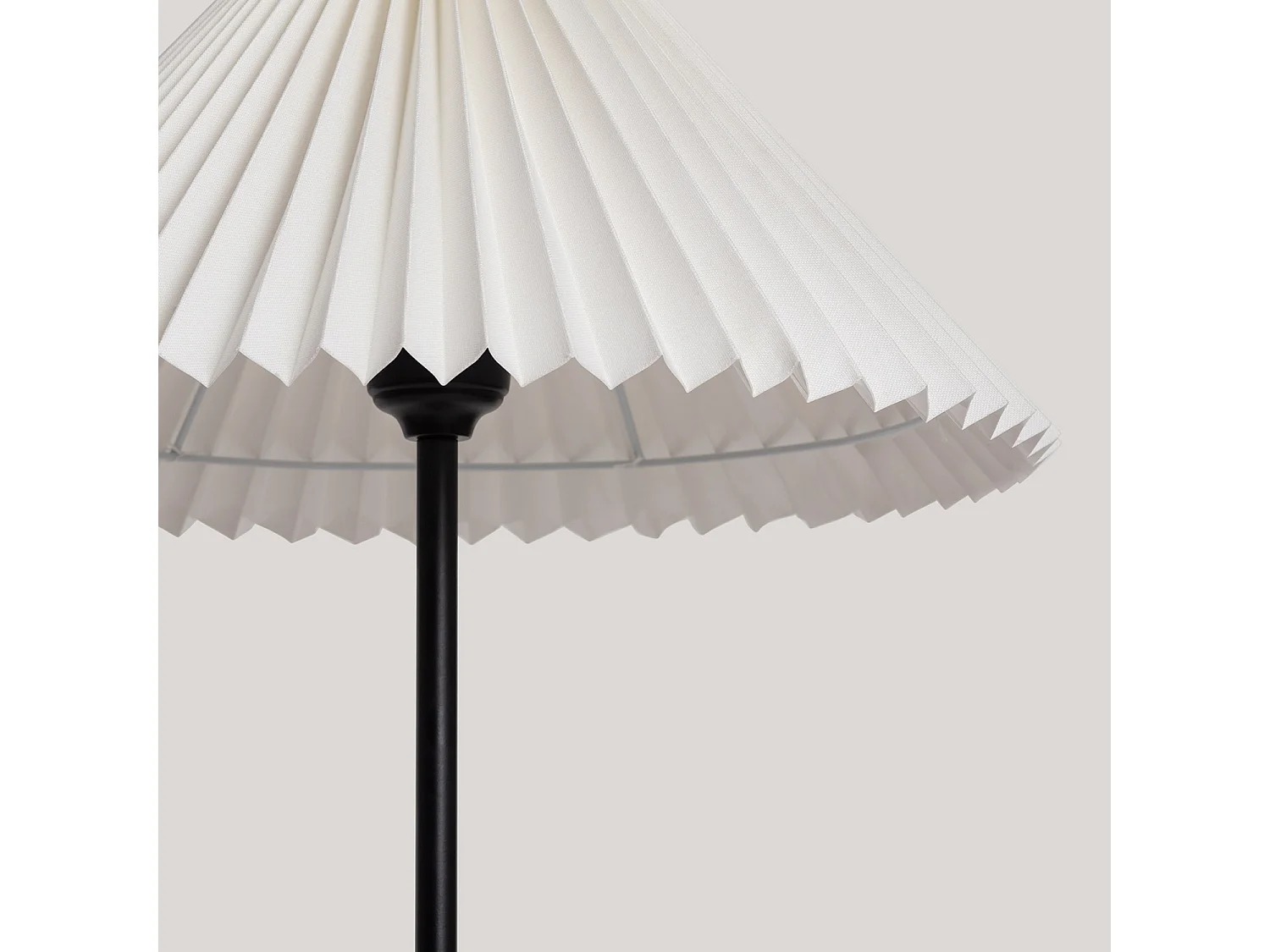 Lámpara de Pie Madera Leonessa ILUZZIA Blanco Roto