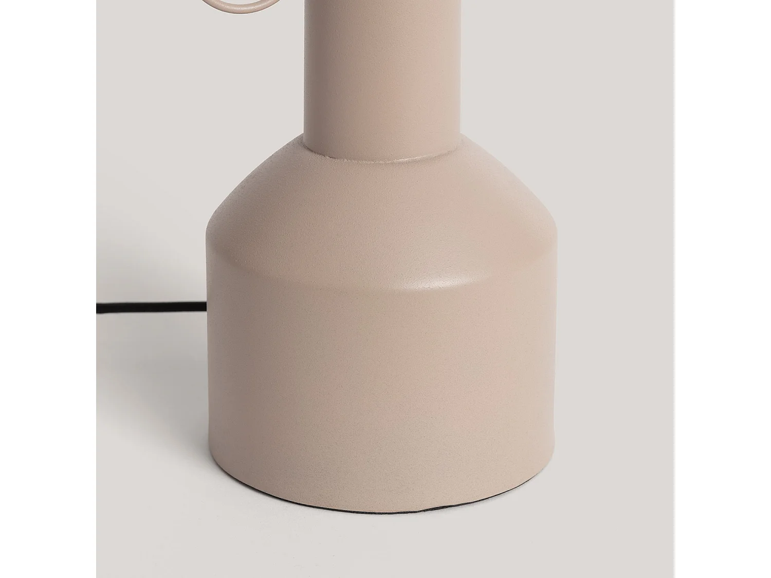 Lampe à Poser Métal Veravil ILUZZIA Beige