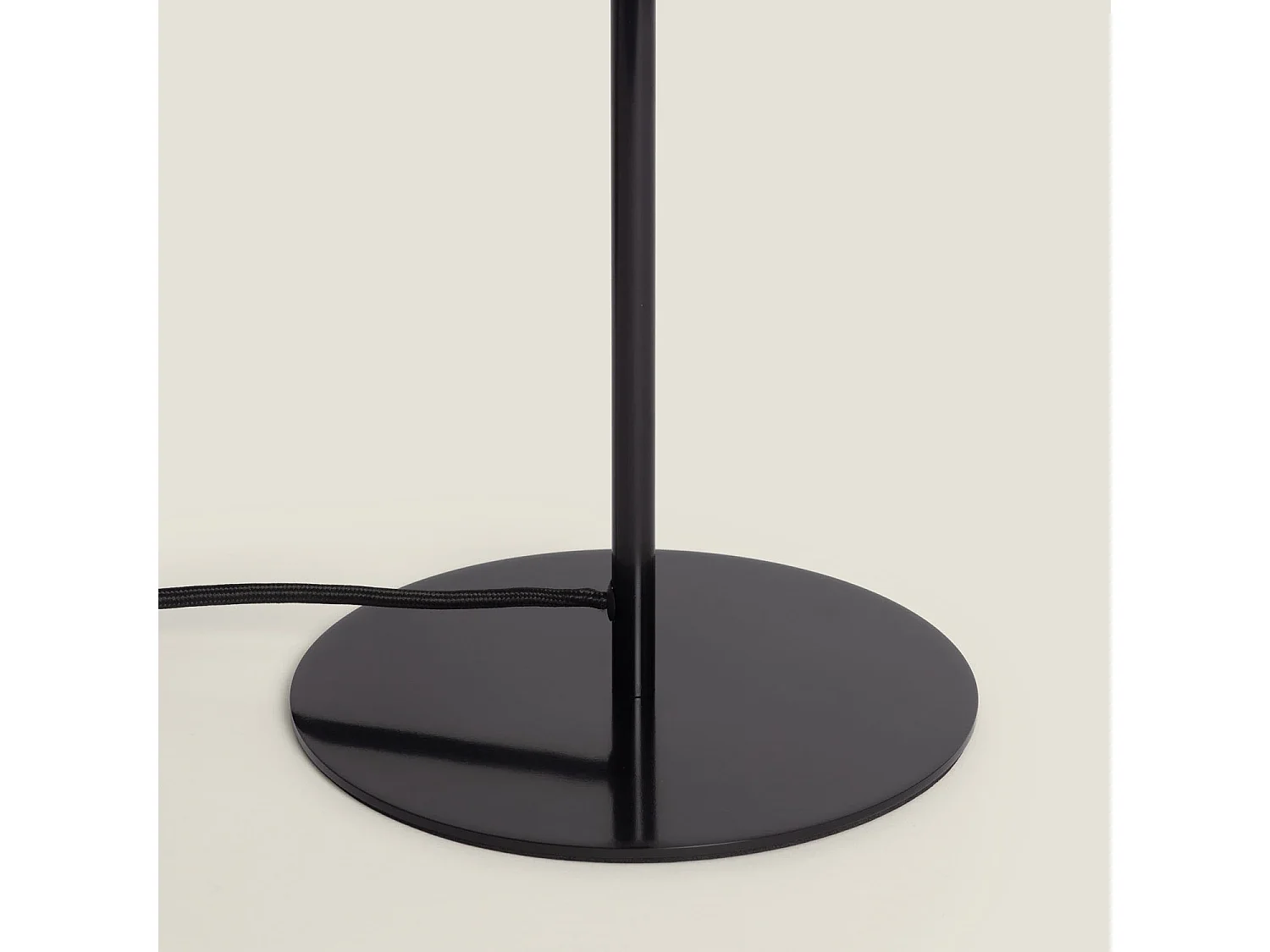 Lámpara de Mesa Metal Catalina Negro