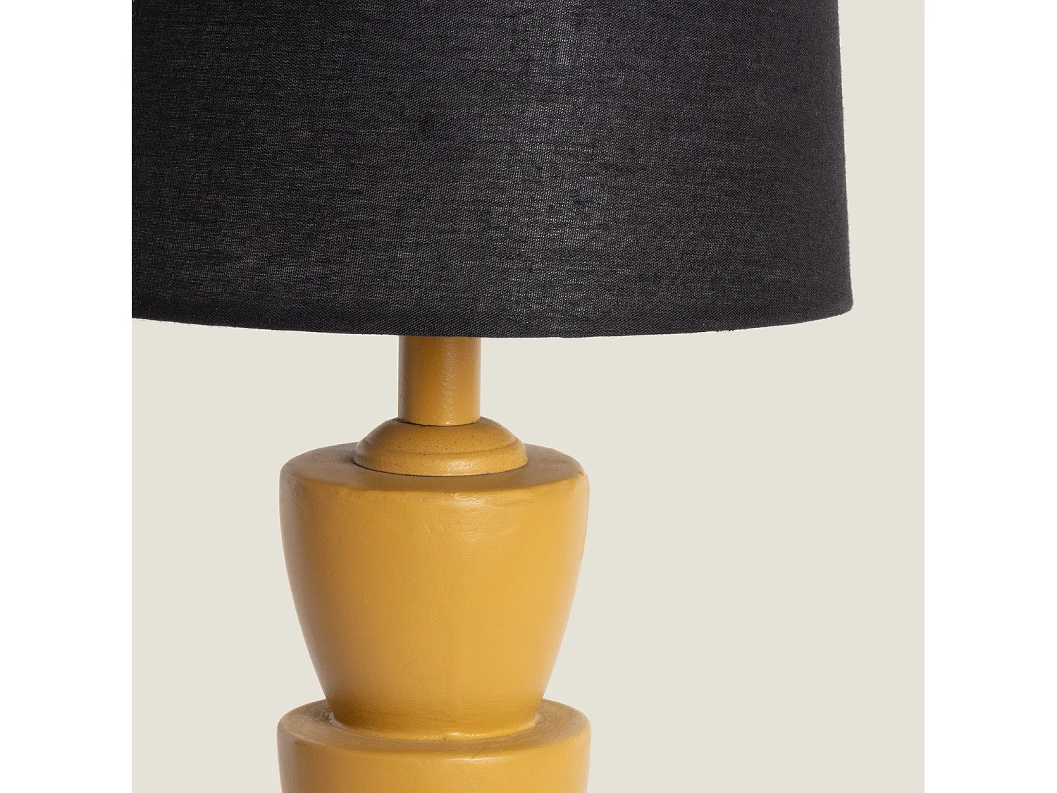 Lampe à Poser Résine Darian Moutarde