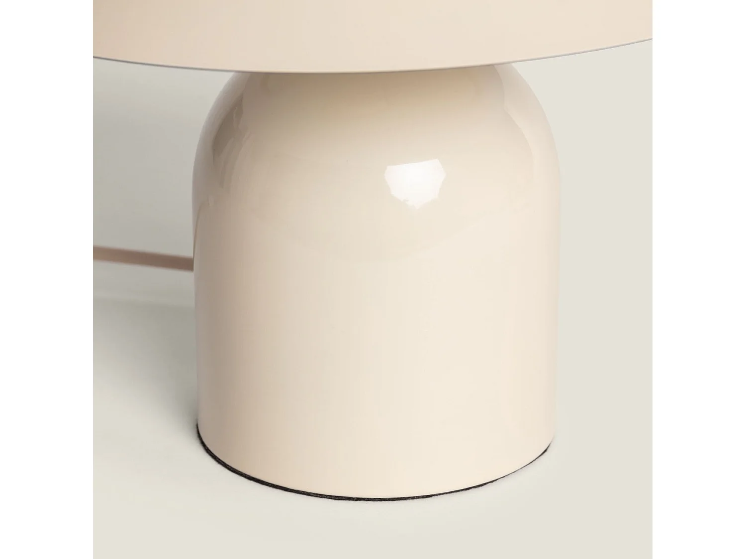 Lámpara de Mesa Metal Noa Beige