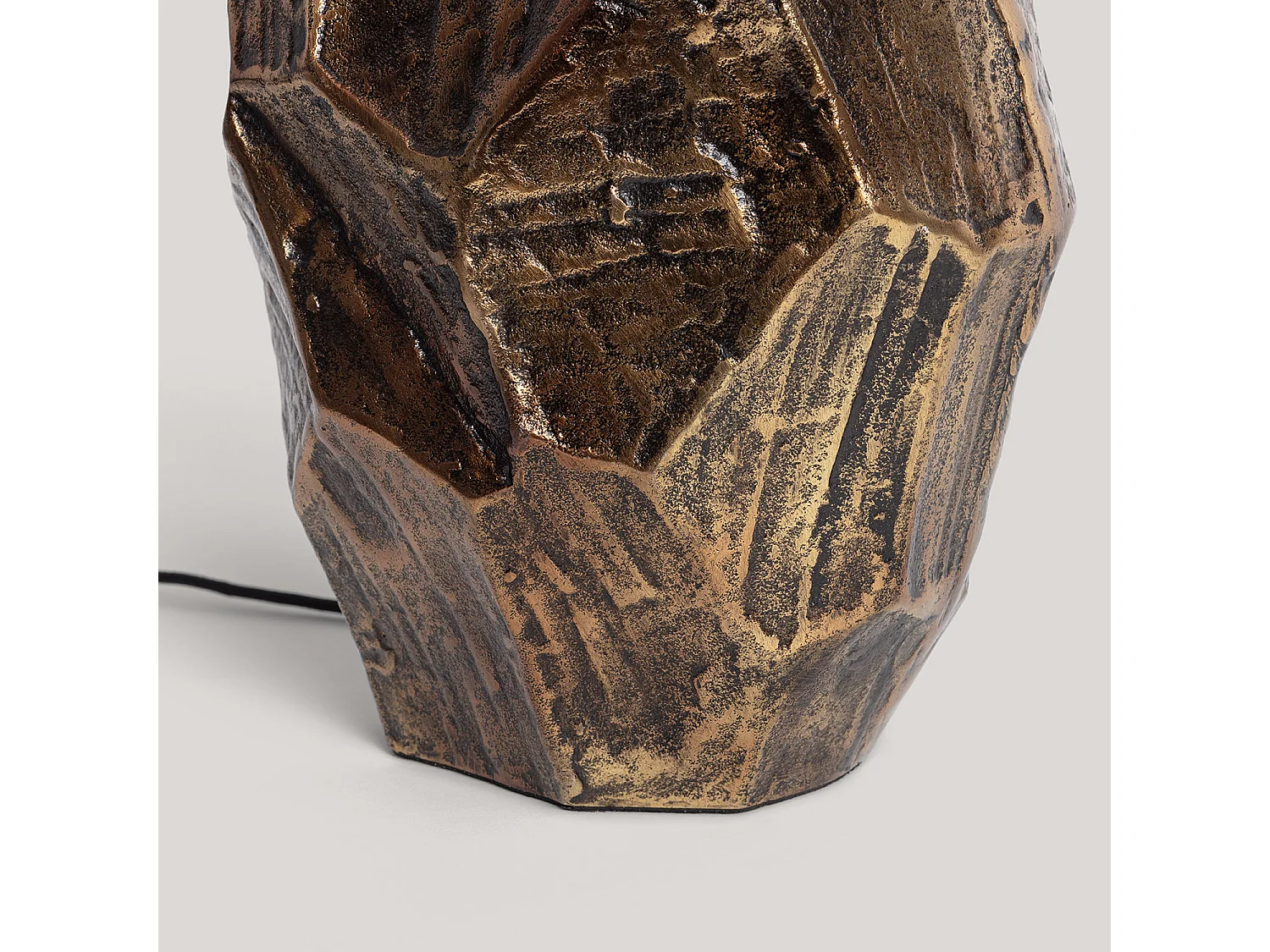 Lampada da Tavolo Metallo Nitesh ILUZZIA Ottone