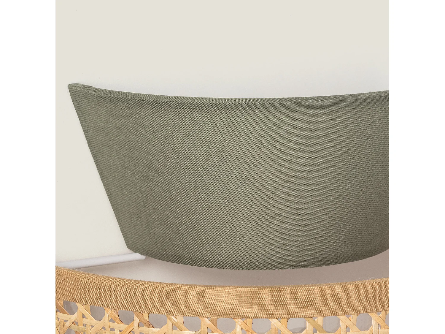 Applique da Parete Rattan e Tessuto Chulu Verde Cachi