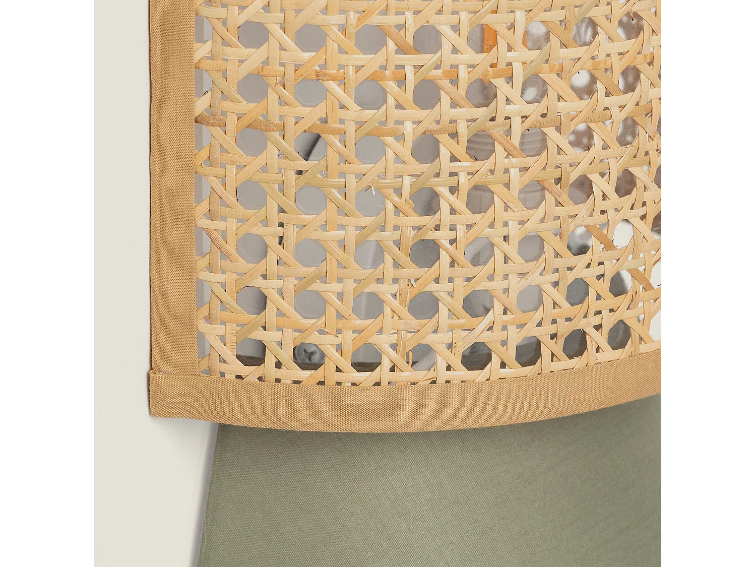 Applique da Parete Rattan e Tessuto Chulu Verde Cachi