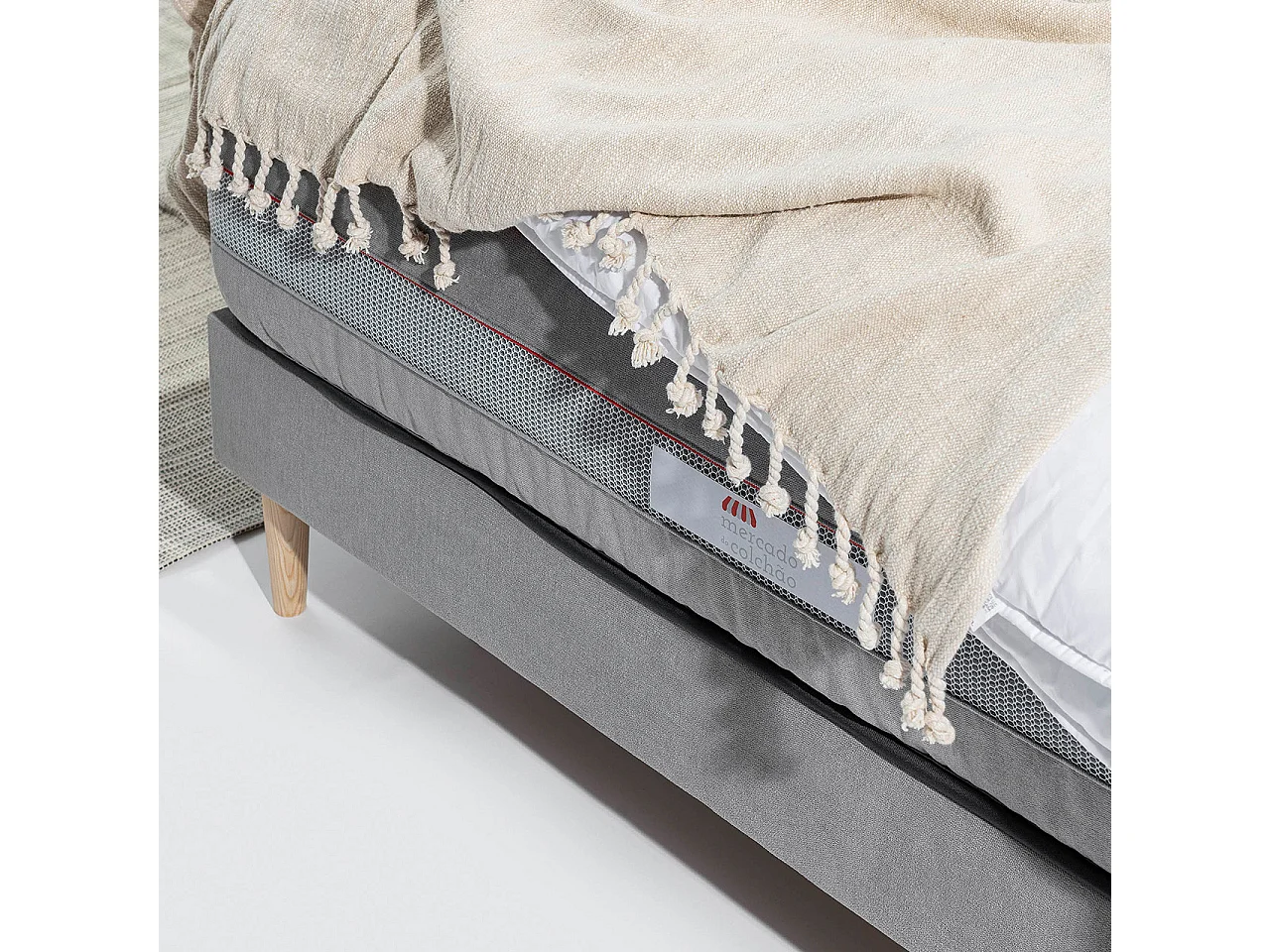 Colchão Zen - Mola Bonnel   200 x 150 cm Altura 27 cm  Mercado do Colchão