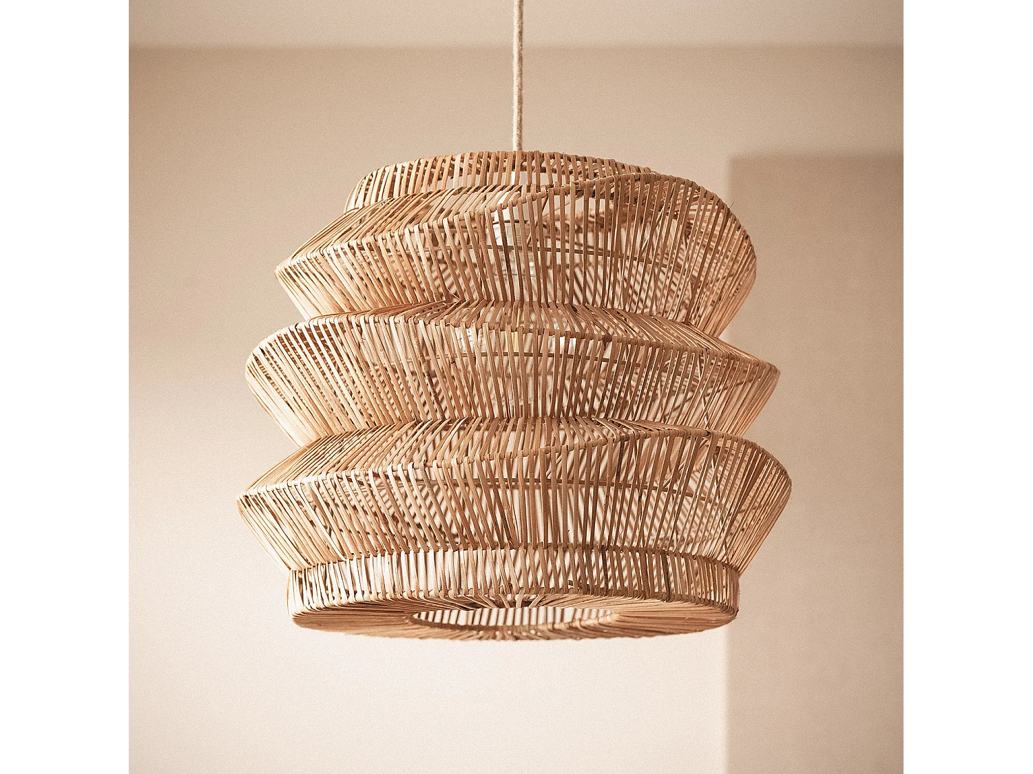 Lámpara Colgante Ratán Asha Ø500 mm ILUZZIA Textil Natural