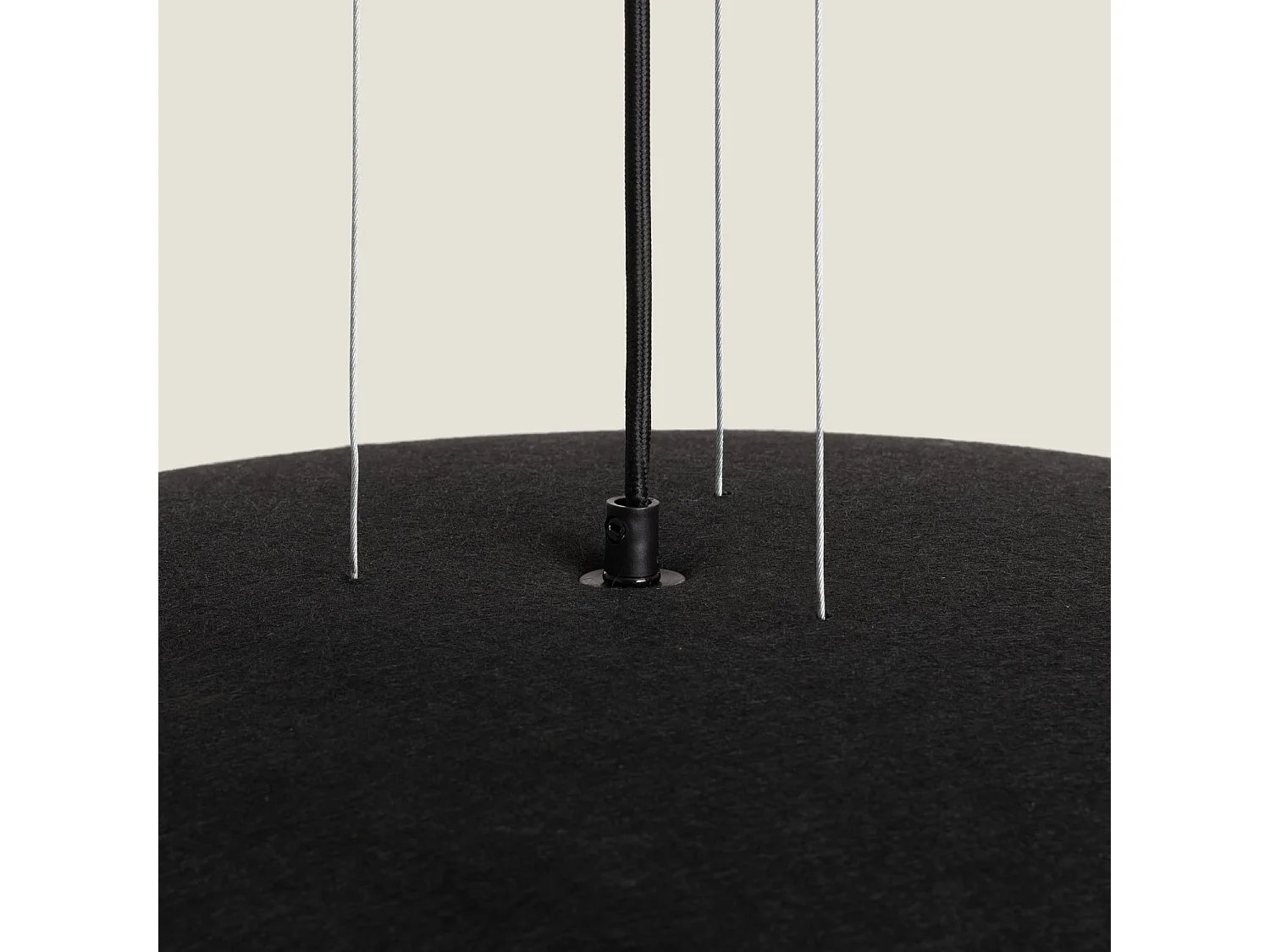 Lámpara Colgante acústica LED 18W Fieltro Misis-S Negro
