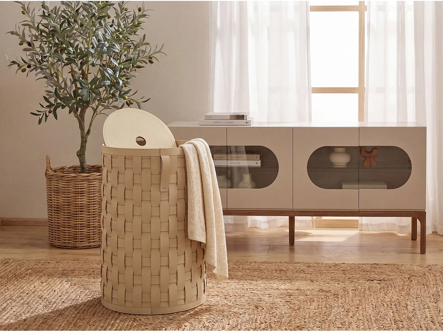Panier de rangement décoratif cylindrique en cuir régénéré couleur sable avec couvercle 3309 ANGEL CERDA
