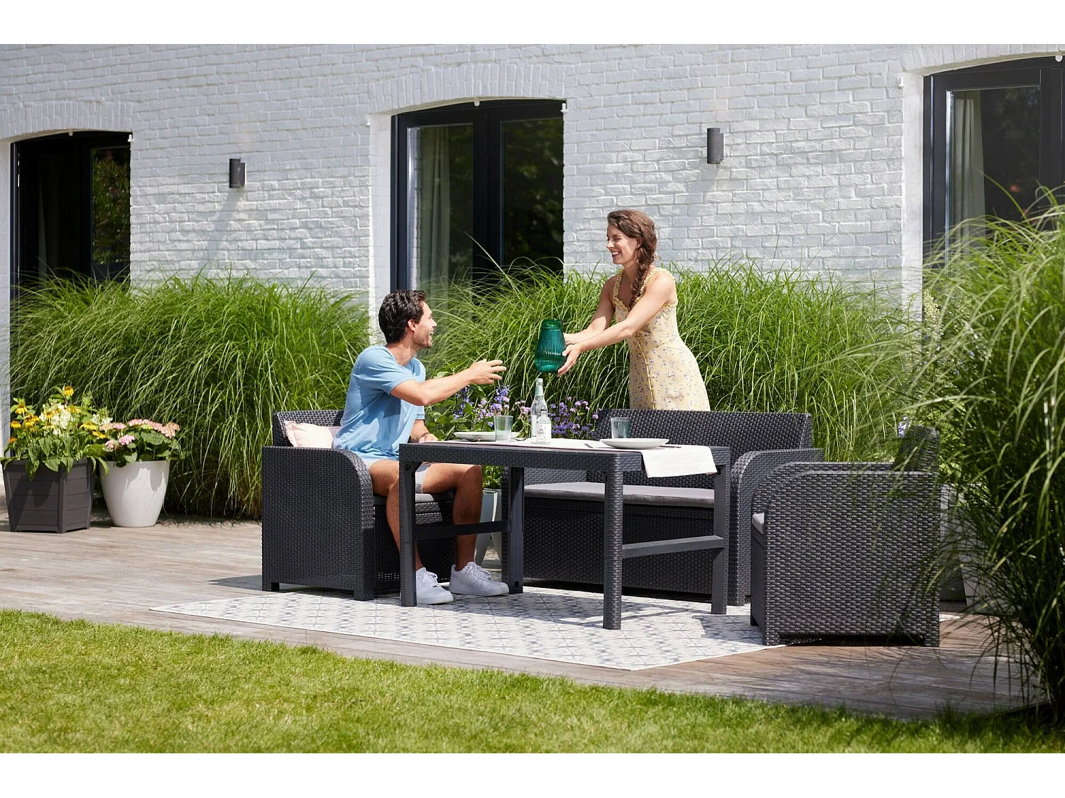 Joliette loungeset voor buiten, 3 zitplaatsen, antracietzwart, buitenlounge, met tafeltje, kussens inbegrepen