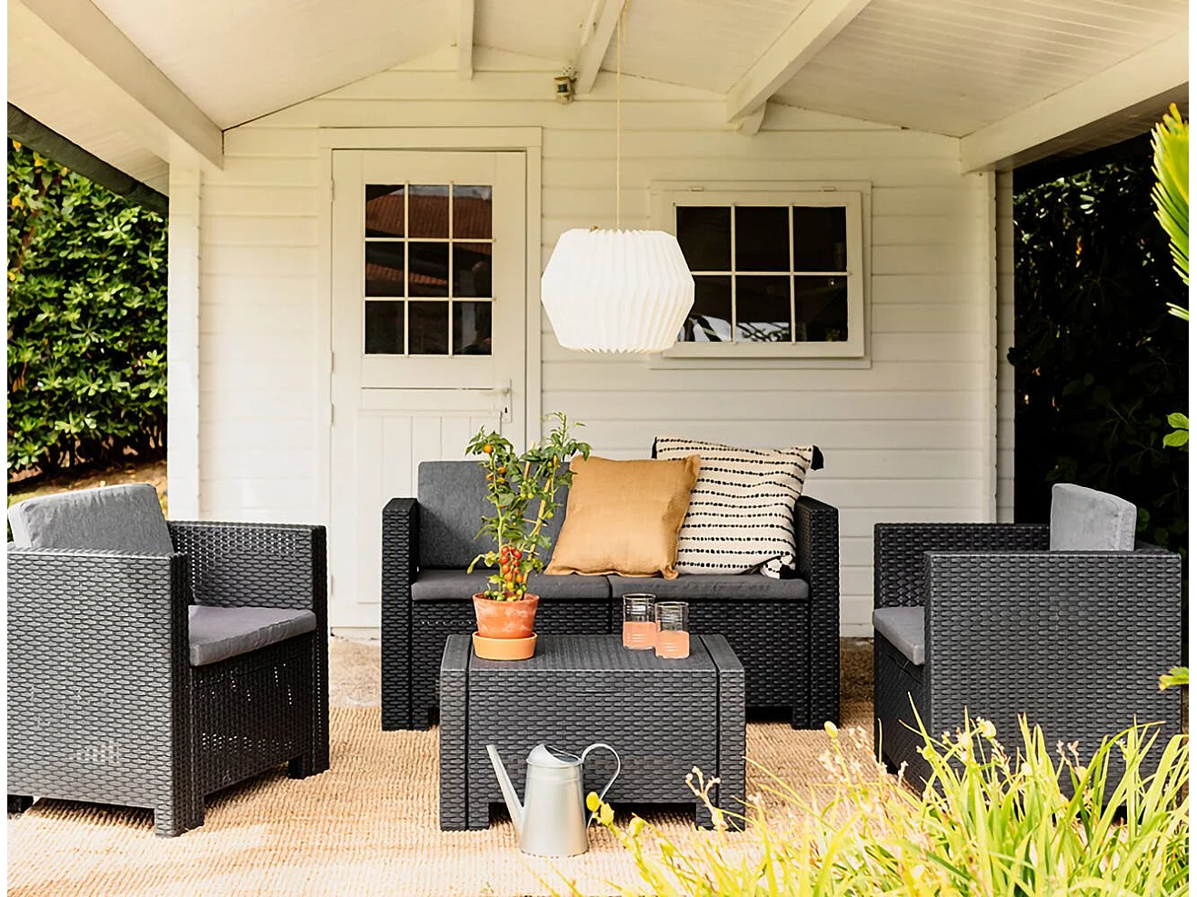 Salon de jardin Camisano, 4 places Made in Italy, noir anthracite, ensemble extérieur