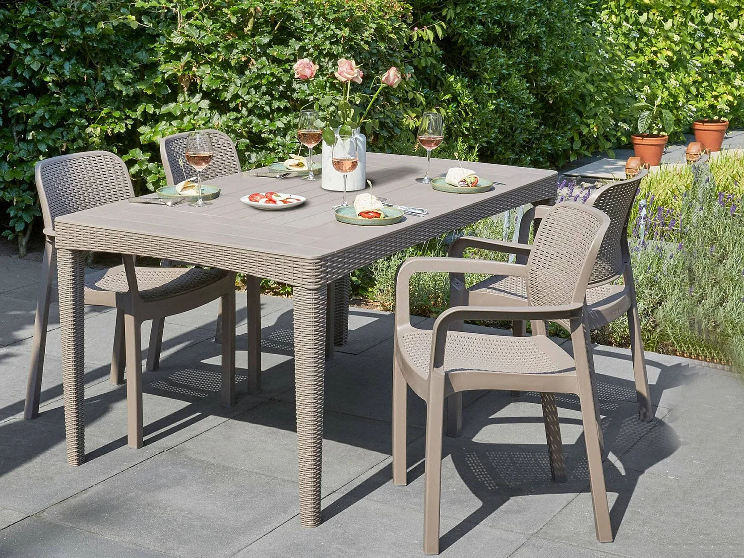 Table d'extérieur Salmon, 6 places, 90x160x74h cm Gris Taupe
