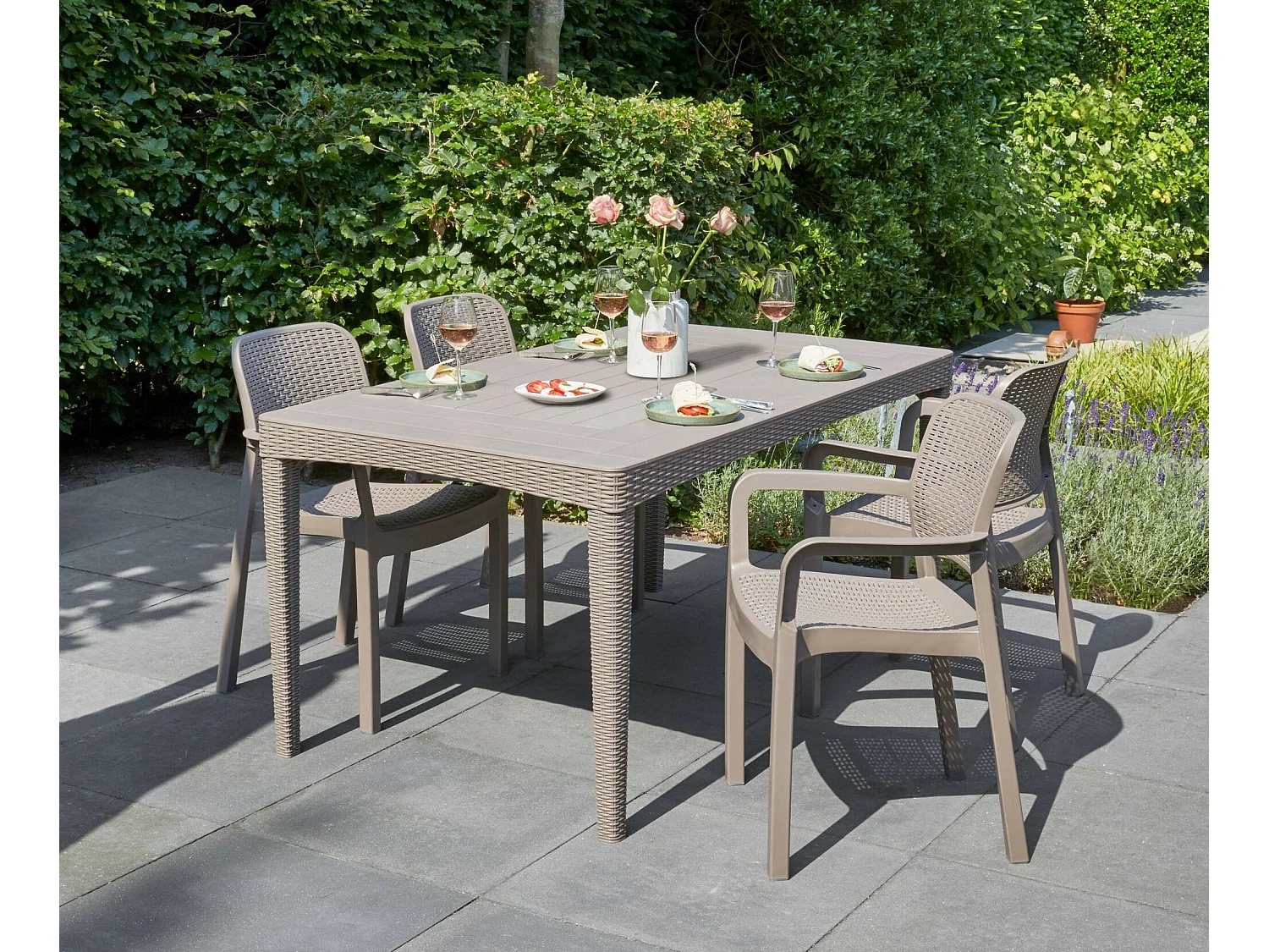 Table d'extérieur Salmon, 6 places, 90x160x74h cm Gris Taupe