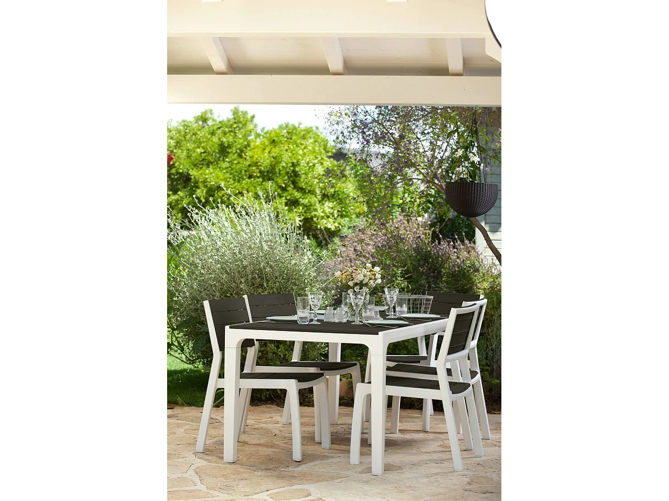 Table d'extérieur Nanaimo, 6 places, 90x160x74h cm Blanc