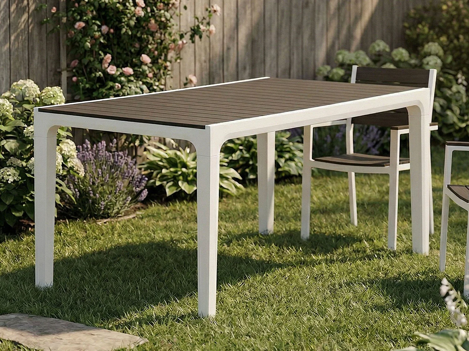 Table d'extérieur Nanaimo, 6 places, 90x160x74h cm Blanc
