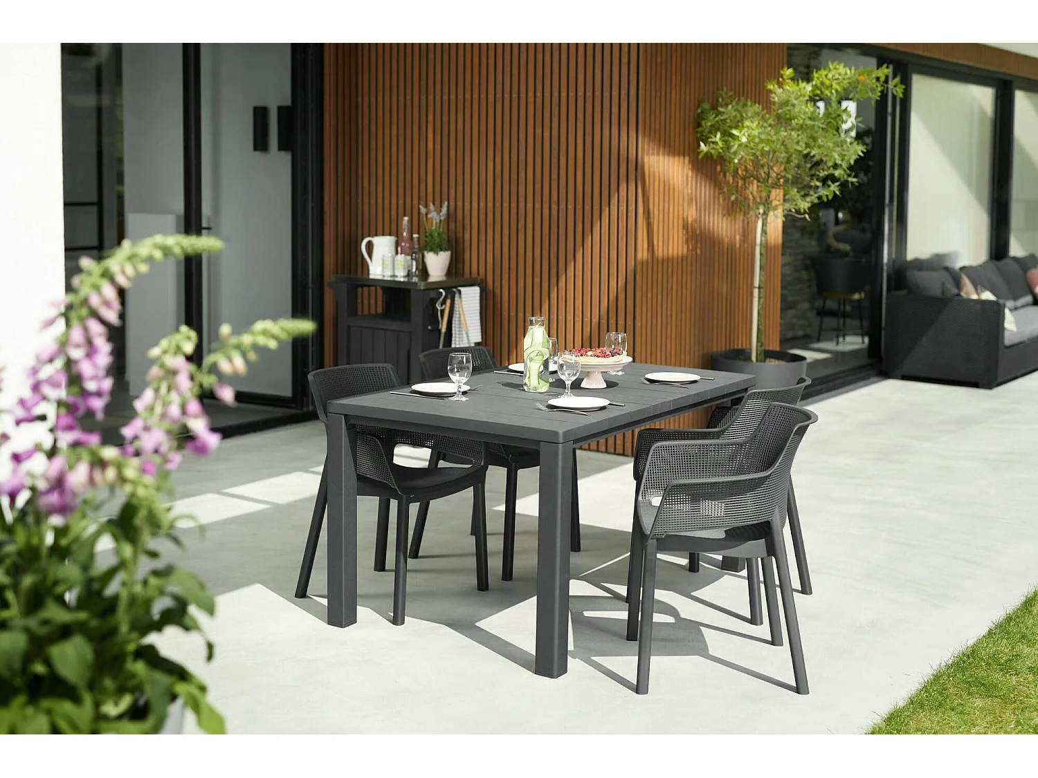 Table d'extérieur Listowel, 6 places, 90x147x75h cm noir anthracite