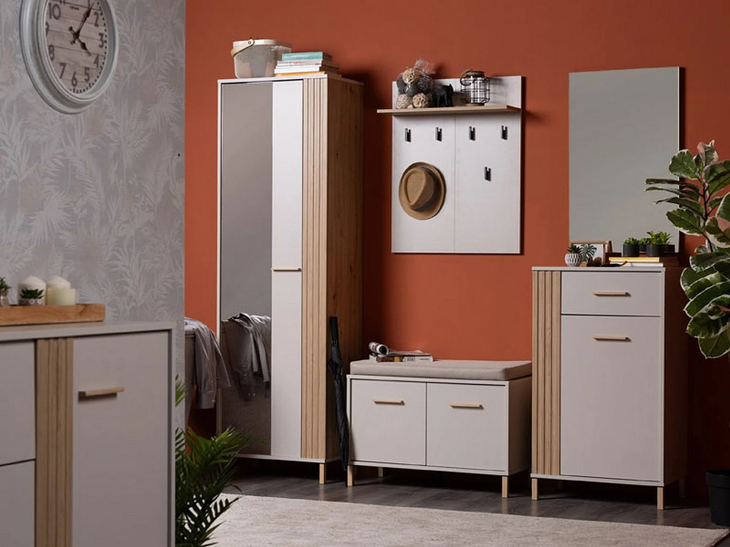 Porte-manteau Igliano, kit fixation murale inclus, 83 cm Beige, 6 crochets, installation murale