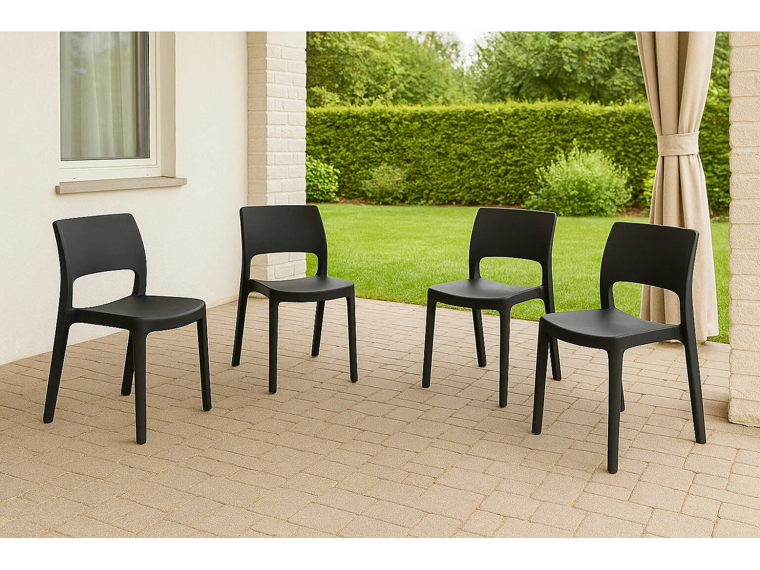 Buitenstoel Zirkoon, 4 stoelen gemaakt in Italië, antracietgrijs, stapelbaar, draagvermogen 120 kg