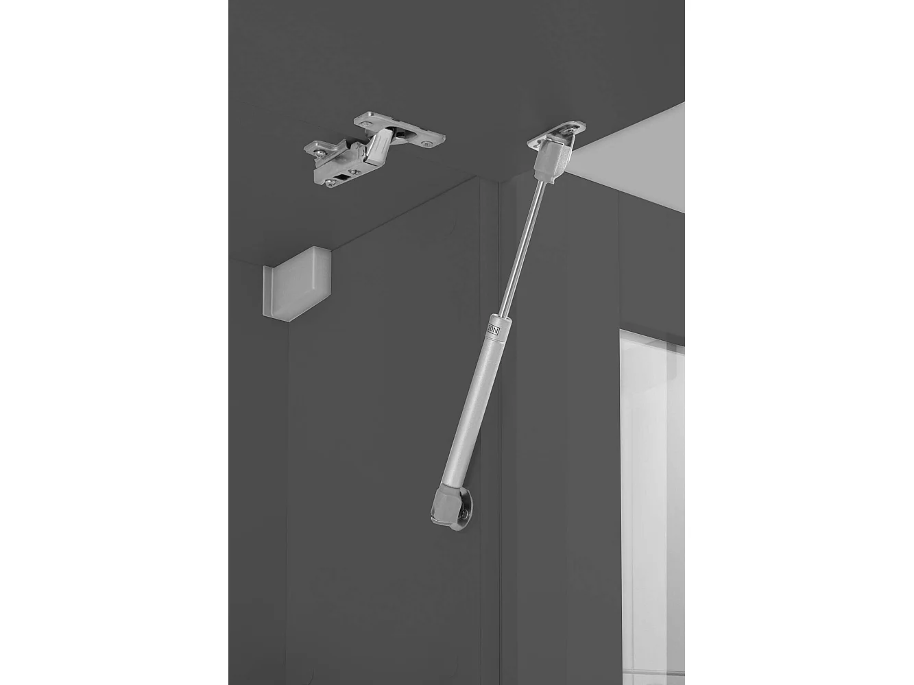 Mueble colgante Anette, 1 puerta, fabricado en Italia, 180x40h cm negro antracita, 2 compartimentos, apertura abatible