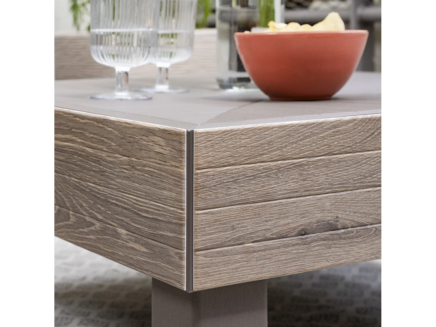 Tavolino da Esterno Ionia, 4 Posti, 65x65x29h cm Marrone Noce, Tavolo Tavolo Quadrato, Lunghezza Massima 65 cm