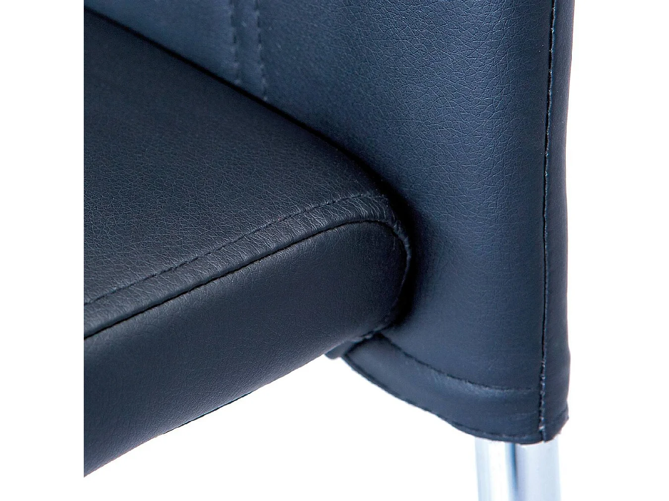 Stuhl Gorno, ein Stuhl, Schwarz, Gepolstert, Rahmenmaterial aus Edelfurnier
