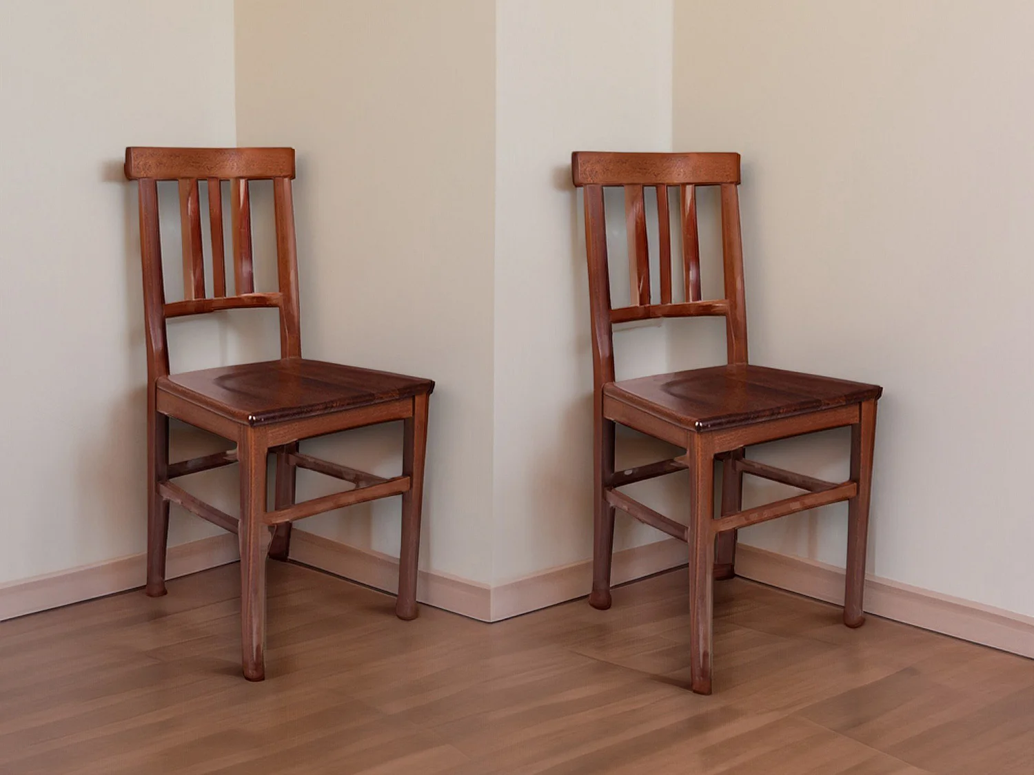 Soulik stoel, 2 stoelen, notenbruin, kleurverloop notenframe, frame van massief hout