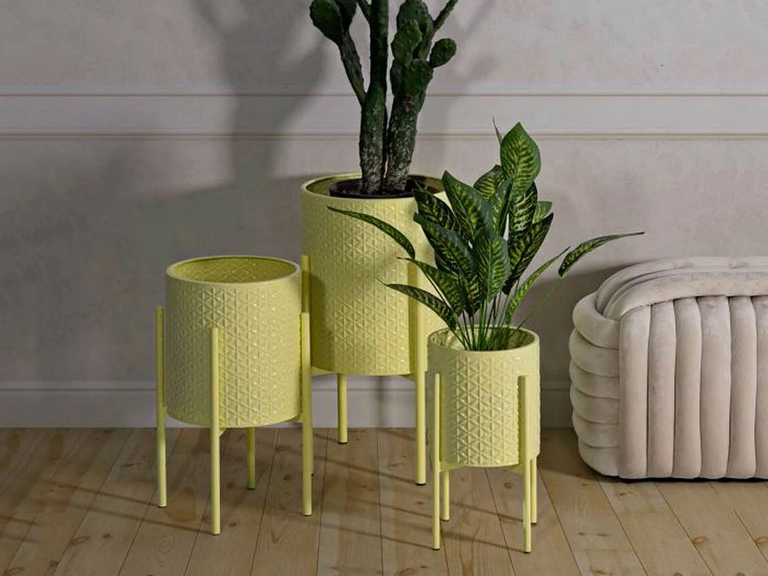 Dmora - Set mit 3 Vasenhaltern Cisterna, Dekorationszubehör, Dekoratives Artikel, Einrichtungszubehör, 36x36 h57 cm, Gelb