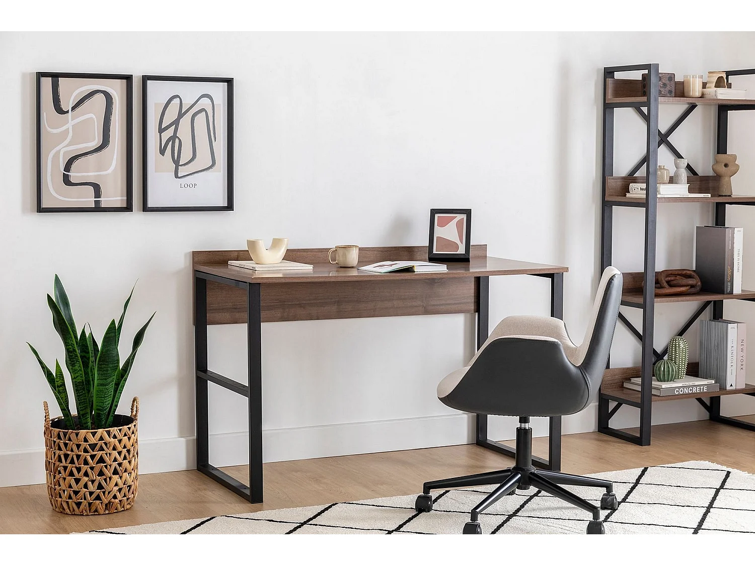 Schreibtisch Chietino, eine Fläche, 112x60x79h cm, Braun Nussbaum, Farbton Fläche Nuss, Rahmenfarbe Schwarz
