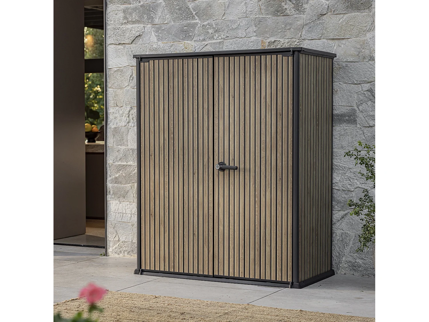 Armoire d'Extérieur Langdon, 2 Étagères, 140x74x170h cm Chêne Brun, Meuble de Jardin, Portes Battantes, 2 Vantaux