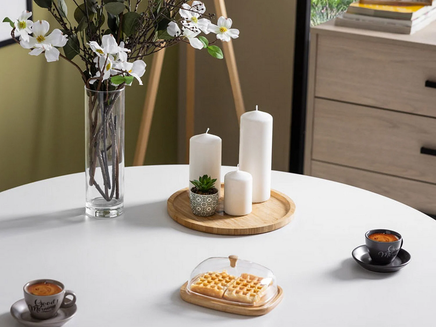 Tavolo Fisso Gorlago, 4 Posti, 107x107x77h cm Bianco, Forma Rotondo, Materiale Piano in Legno Nobilitato