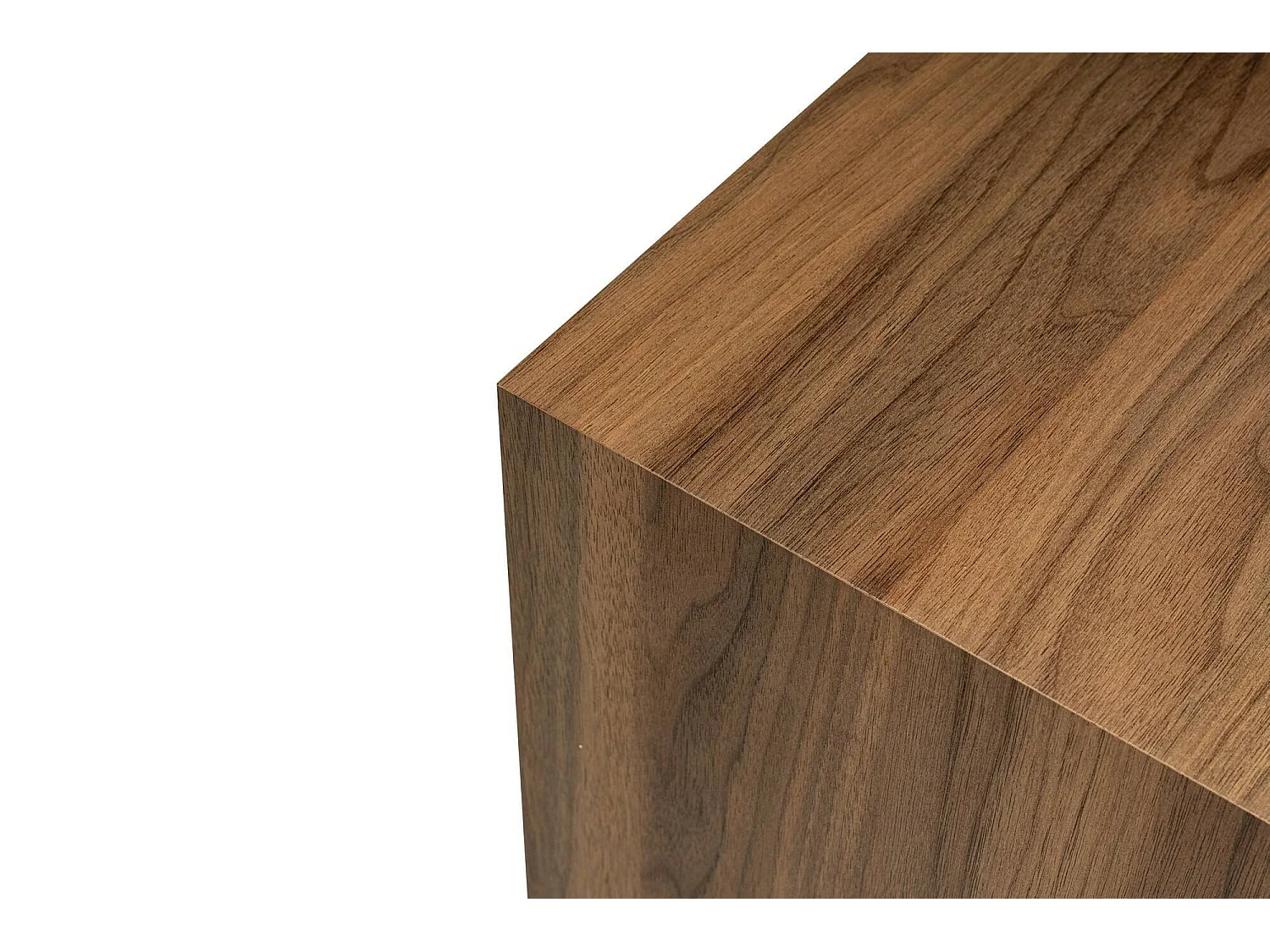 Mesa de centro Imogen, forma cúbica, 45x45x50h cm, marrón nogal, tablero en madera melaminada, estante marrón