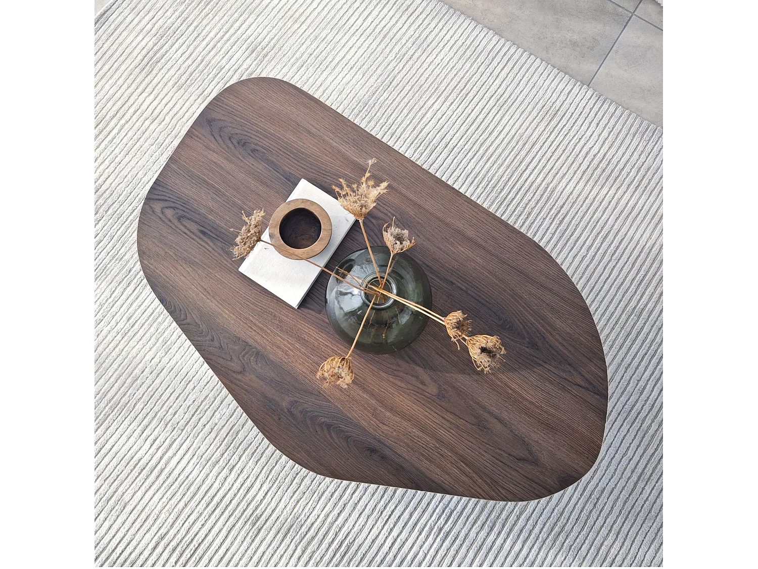 Tavolino da Salotto Lozza, Forma Ovale, 100x60x35h cm Marrone Noce, Materiale Piano in Legno Nobilitato, Colore Ripiano Marrone