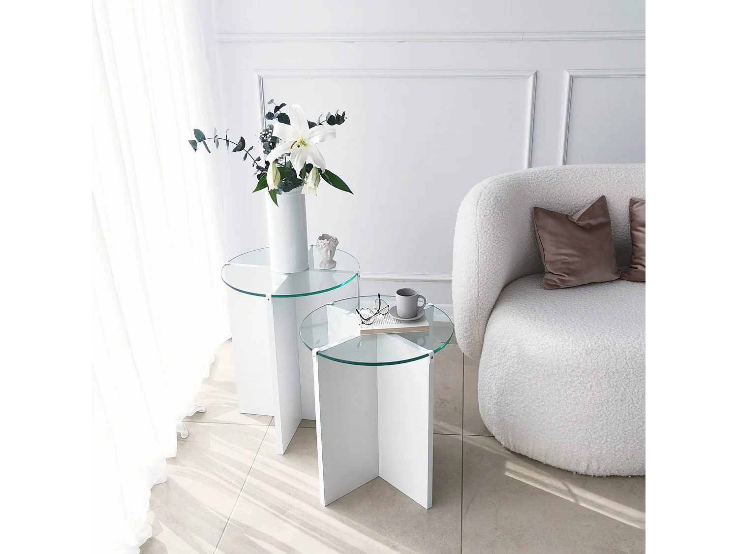 Tavolino da Salotto Genga, set 2 Pezzi Vetro Temperato, 70x70x38h cm Bianco, Forma Rotondo, Materiale Piano in Vetro