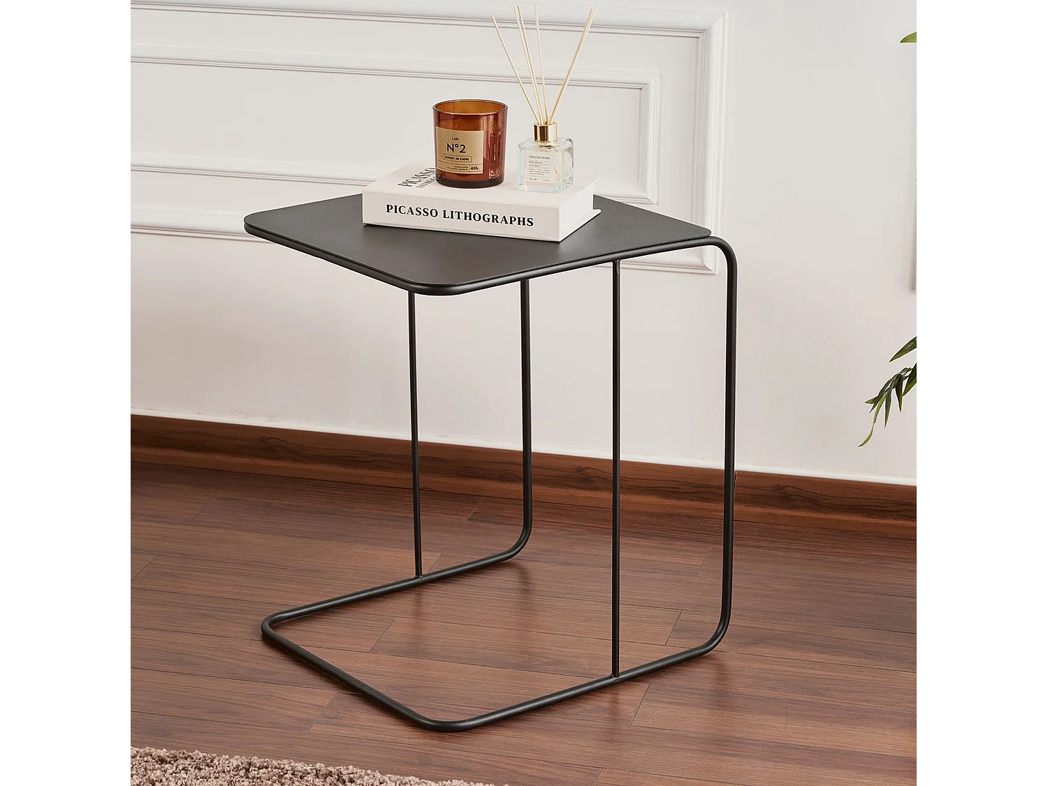 Table basse Cattaneo, rectangulaire, 47x46x57h cm noir, plateau métal, couleur noir