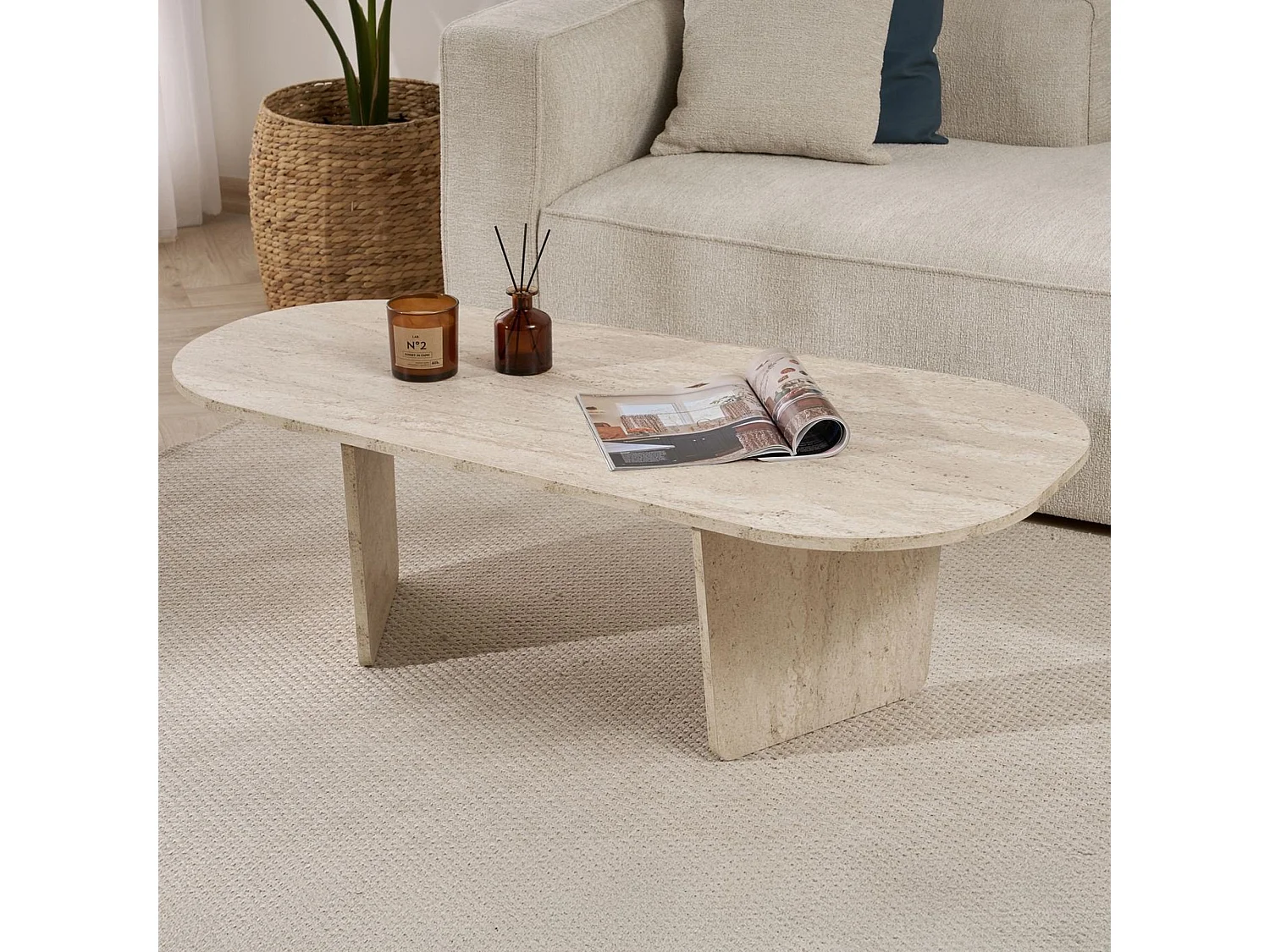 Wohnzimmertisch Dozza, oval, 130x65x40h cm, Weiß Marmor, Platte aus Edelfurnier, Farbe Weiß