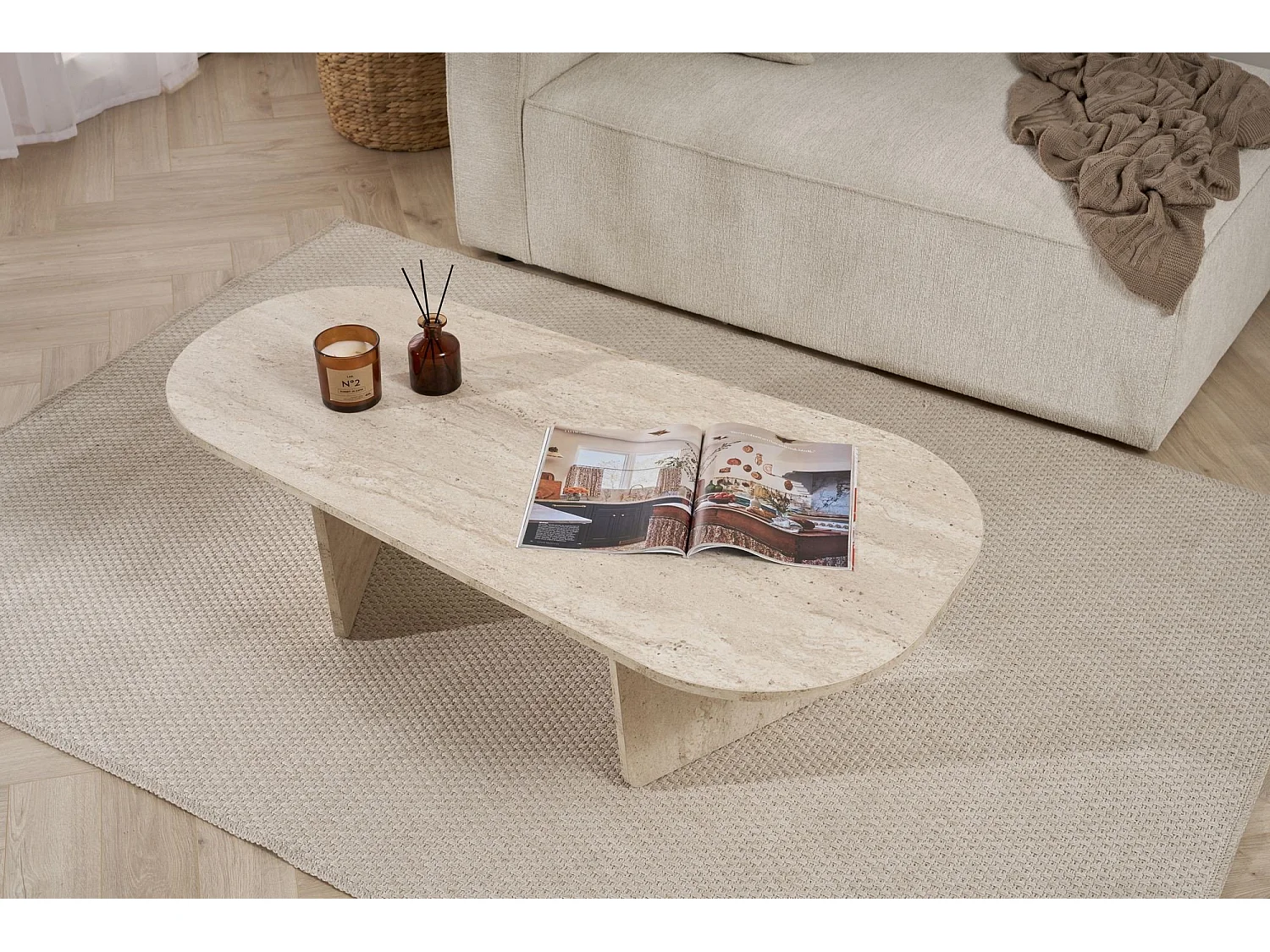 Wohnzimmertisch Dozza, oval, 130x65x40h cm, Weiß Marmor, Platte aus Edelfurnier, Farbe Weiß