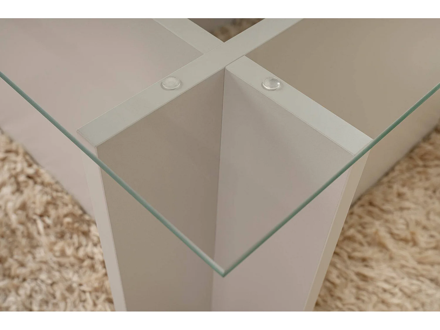 Salontafel Azriel, rechthoekig, 105x65x40h cm grijs, blad van glas, kleur legplank transparant